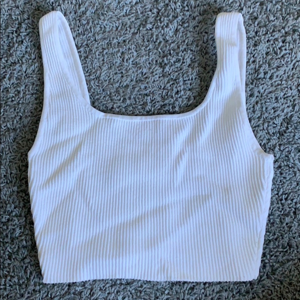 Aritzia tank
